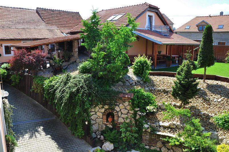 Penzion Farma Lednice Kültér fotó